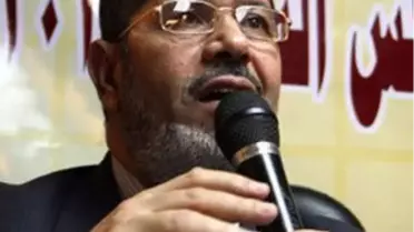 Mursi'nin Azlettiği Danışmanı Kendini Savundu
