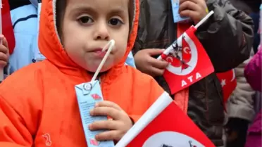 Manisa'da 87 Bin Öğrenciye Okul Sütü