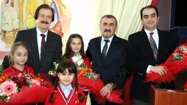 Hayırsever İşadamına Plaket