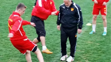 Göztepe'de Torku Konyaspor Maçının Hazırlıkları Sürüyor
