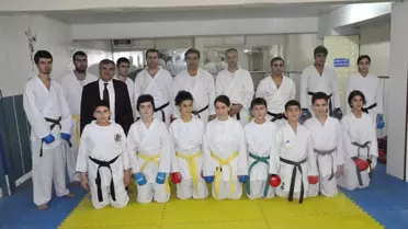 Karate'de Terfi Sınavı Yapıldı