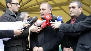 Berfo Ana'nın Tabutunu Kadınlar Omuzladı