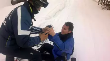 Kartalkaya'da Kaybolan 2 Kayakçıyı, Levhalar Kurtardı