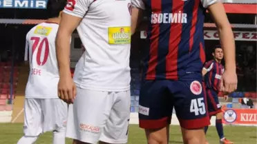 İki Kardeş Futbolcu Birbirine Rakip Oldu