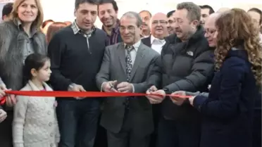 Ünlü Sanatçılar 'Film Afişleri' Sergisinde