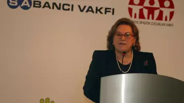 'Kadın Liderler Zirvesi: Yönetimde Kadın Farkı' Paneli