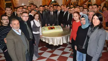 Ak Gençler Ustasının Doğum Gününü Kutladı