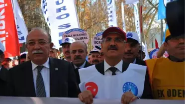 Bes ve Türk Büro-Sen Üyeleri, Maliye Bakanlığı Önünde Eylemi Yaptı