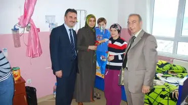 Yılmaz Hastaları Ziyaret Etti
