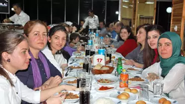 Öğretmenlere Veda Yemeği