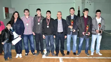 150 Sporcu Satranç Taşlarını Oynattı