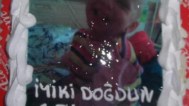 Annesi Olmadan İlk Doğum Gününü Kutladı