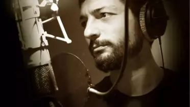 Mehmet Erdem'den 'Aşk Kırmızı'ya 'Kadınım' Yorumu