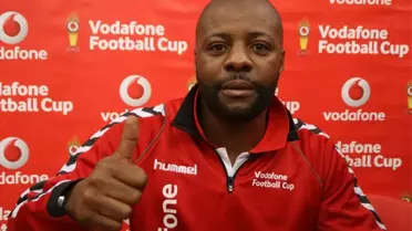 Pascal Nouma Minik Kayakçılara Madalya Verdi