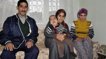 Temizlik İşçisi Bulduğu Parayı Polise Teslim Etti