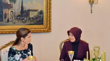 Hayrünnisa Gül'den Kraliçe Rania Onuruna Öğle Yemeği