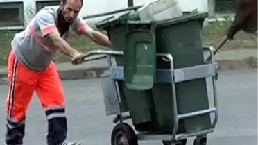 Kocaeli 'Oğlum Bak Git' Diyen Temizlik İşçisi Herkes Benden Para İstiyor