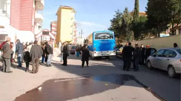 13 Yaşındaki Sena Minübüs Altında Kaldı