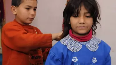 Altı Çocuğuyla Ortada Kaldı