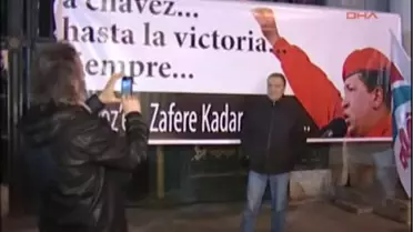 Hugo Chavez Taksim'de Anıldı