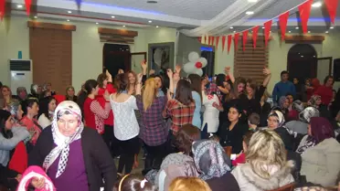 Başkan'dan İlçe Kadınlarına, Kadınlar Günü Jesti