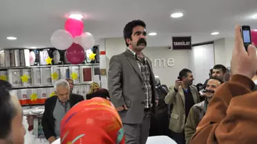 Çaycı Hüseyin İlgi Odağı Oldu