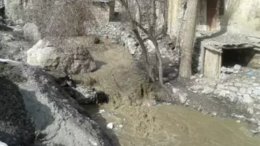 Heyelan Korkusu Evleri Boşaltıyor