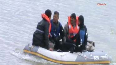 Çorum 21 Balık Adam Üç Gündür Kayıp Balıkçı Kadını Arıyor 21 Balık Adam Üç Gündür Kayıp Balıkçı...