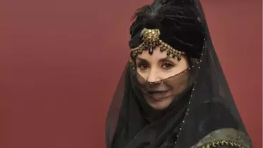 Karşınızda Perihan Sultan