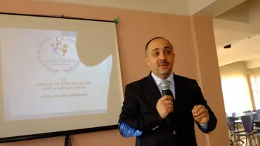 Üniversite Öğrencilerine 'Liderlik' Semineri