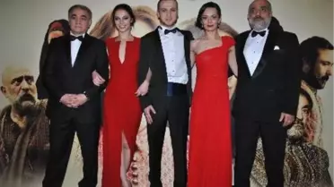 'Mahmut ile Meryem'in Galasında Şıklık Yarışı
