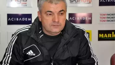 Sivasspor Teknik Direktörü Çalımbay.'Antrenörlük Hayatımda Hakem Hatalarından Dolayı Bir Takımın...