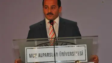 Timsal Karabekir Muş'ta Konferans Verdi