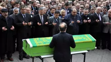 Kalp Krizinden Ölen Valilik Personeli İçin Tören