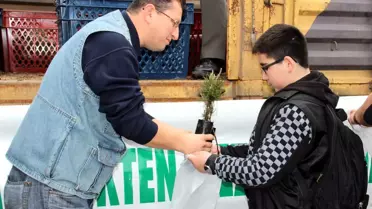 Samsun'da 2 Bin 500 Fidan Dağıtıldı