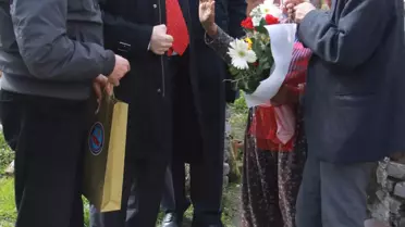 Kaymakam Otcu, Yaşlıları Ziyaret Etti