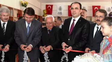 Selçuklu Belediyesi'nden 4 Okula Kütüphane