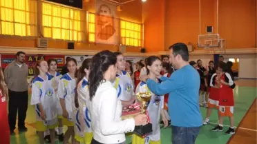Tekirdağ Belediye Basketbol Küçük Kızlarda Şampiyon