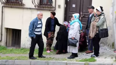 Sultanahmet'te Tuvaleti Çöken Bina Yıkım Tehlikesi Üzerine Boşaltıldı
