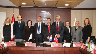 'İzmir Fuarcılıkla Şahlanacak'