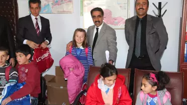 Hayır Sever İş Adamından Öğrencilere Giyim Yardımı