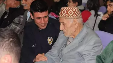 Pomem Öğrencileri Huzur Evini Ziyaret Etti