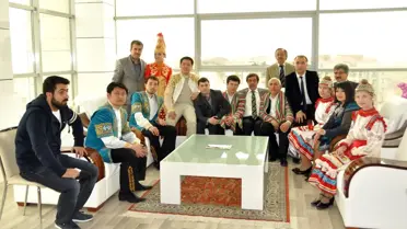 Türki Cumhuriyetlerindeki Sanatçılardan Etso'ya Ziyaret