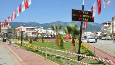 Akçay'da Uğur Mumcu Parkı CHP Genel Başkan Yardımcılarının Katıldığı Törenle Açıldı