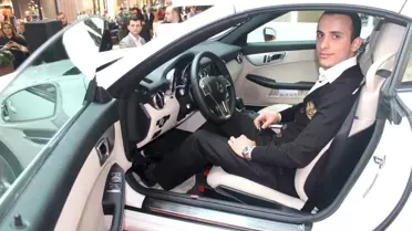 Forum Trabzon'da Mercedes-Benz Slk 200 Passion Sahibine Teslim Edildi
