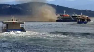 Bostancı Sahilinde Yolcu Teknesindeki Yangın