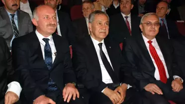 Bülent Arınç, Said Paşa İmamı Hasan Rıza Efendi'yi Anma Programına Katıldı