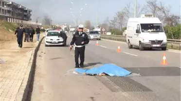 Kamyonetin Çarptığı Karı Koca Öldü