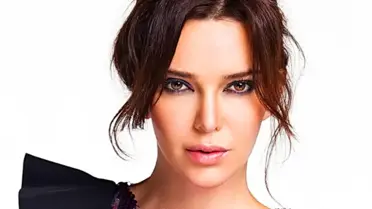 Hande Ataizi'ni Çıldırtan Soru