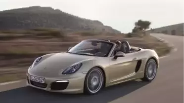 Porsche Boxster ve Cayman Yılın En İyi Performans Otomobili Seçildi